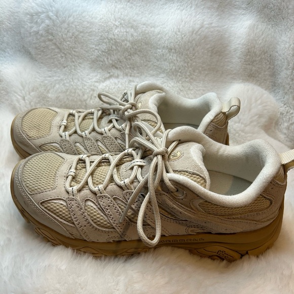 Merrell Shoes - Merrell Cream Women's Sneakers
